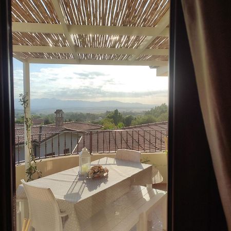 B&B Ottoulivi Сардара Екстериор снимка